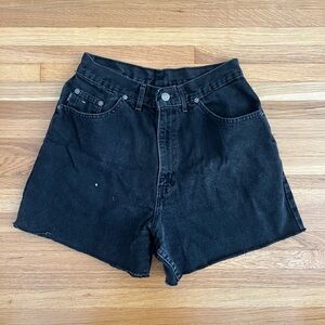vintage Chic black jean shorts with raw hem